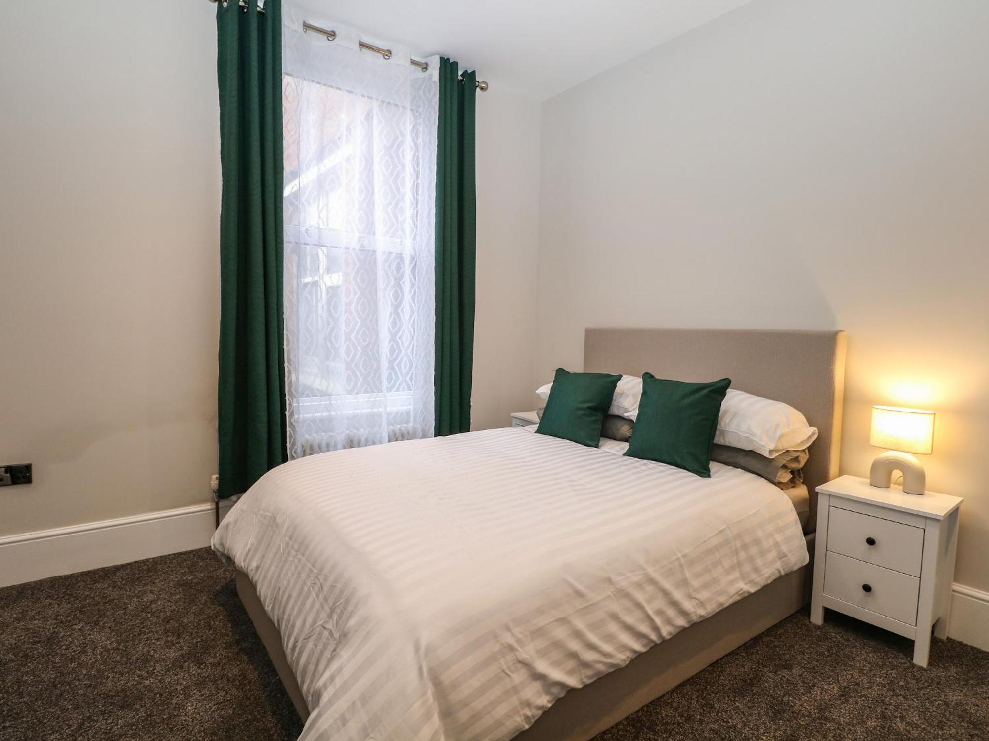 1 The Charleston Apartment Сийфорд Екстериор снимка
