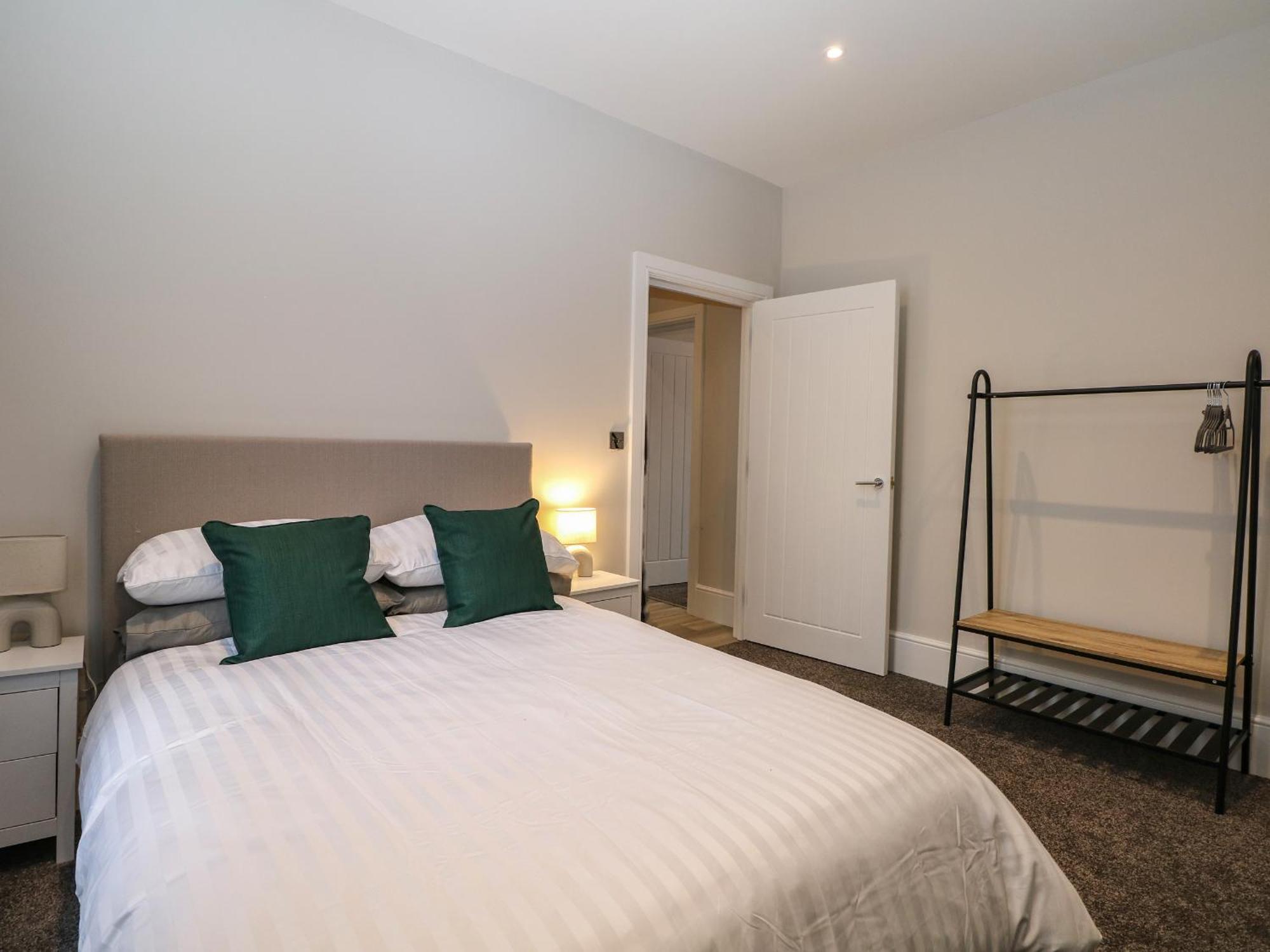 1 The Charleston Apartment Сийфорд Екстериор снимка